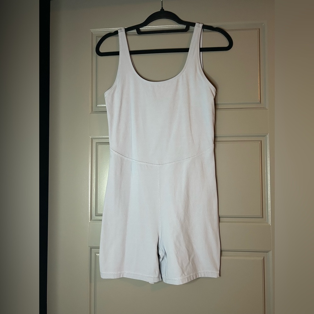 TNA Aritzia Romper w/open back Sz Large *blue/grey*